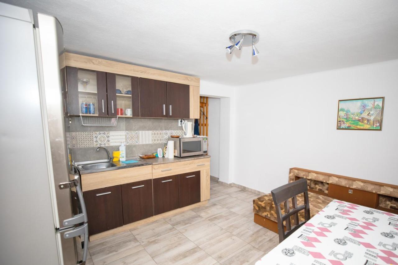 Arad Apartment - Airport Area Exterior foto