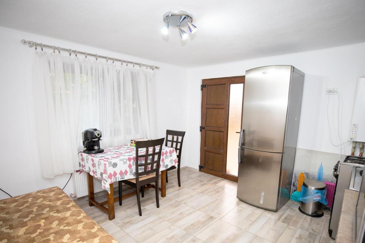 Arad Apartment - Airport Area Exterior foto